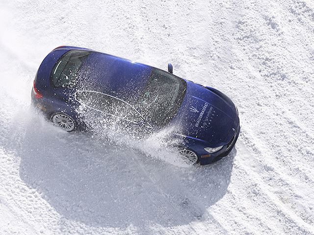 Maserati открывает зимнюю автошколу, чтобы доказать, что снег - это не плохо